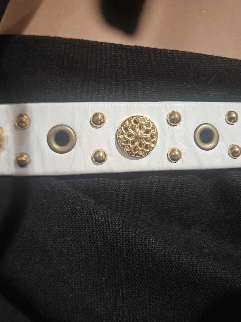 Vintage Caché White Leather Statement Belt - Gold Ornate Buckle
